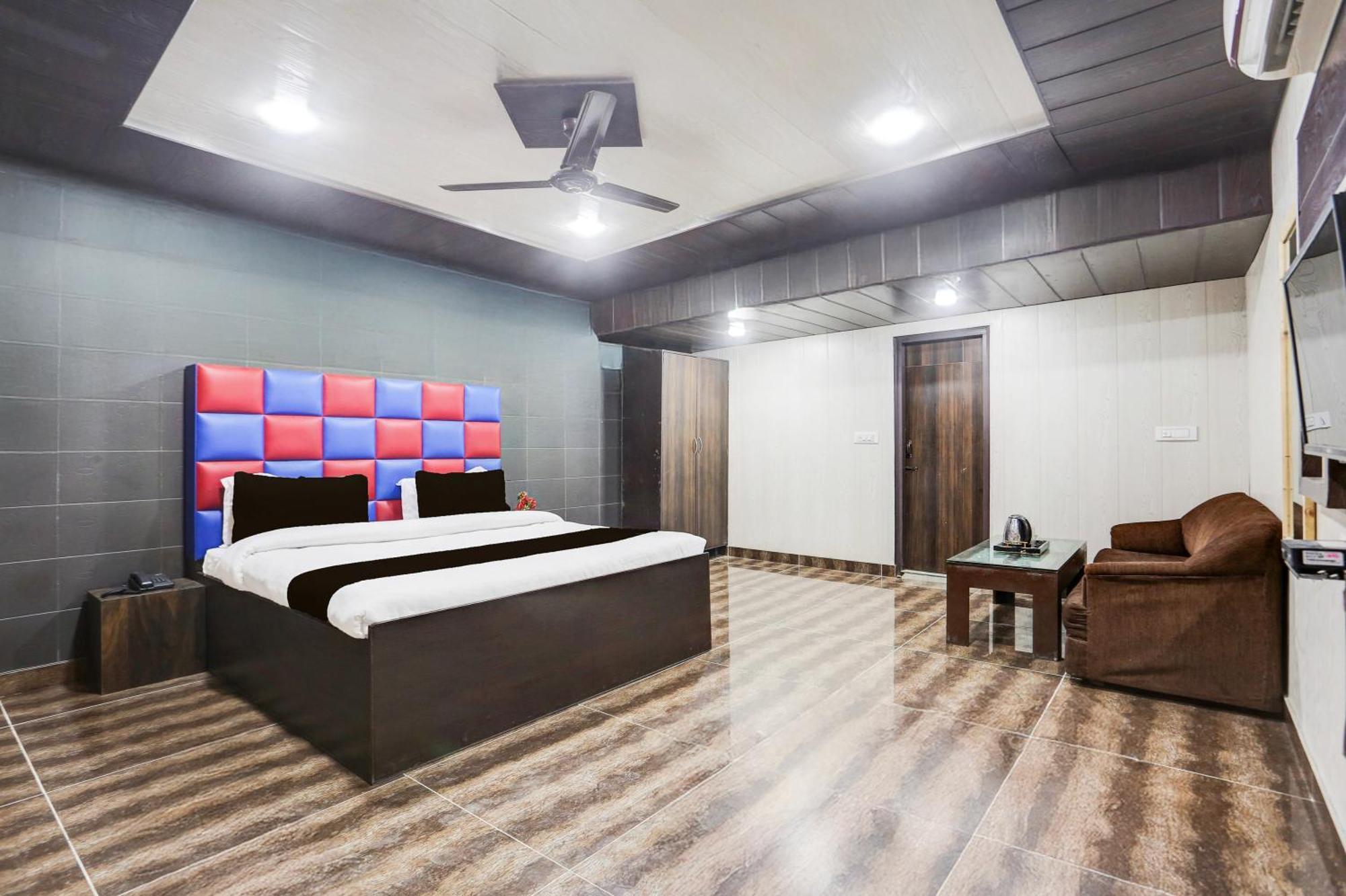 Super Townhouse Haibowal Chowk Ludhijána Exteriér fotografie
