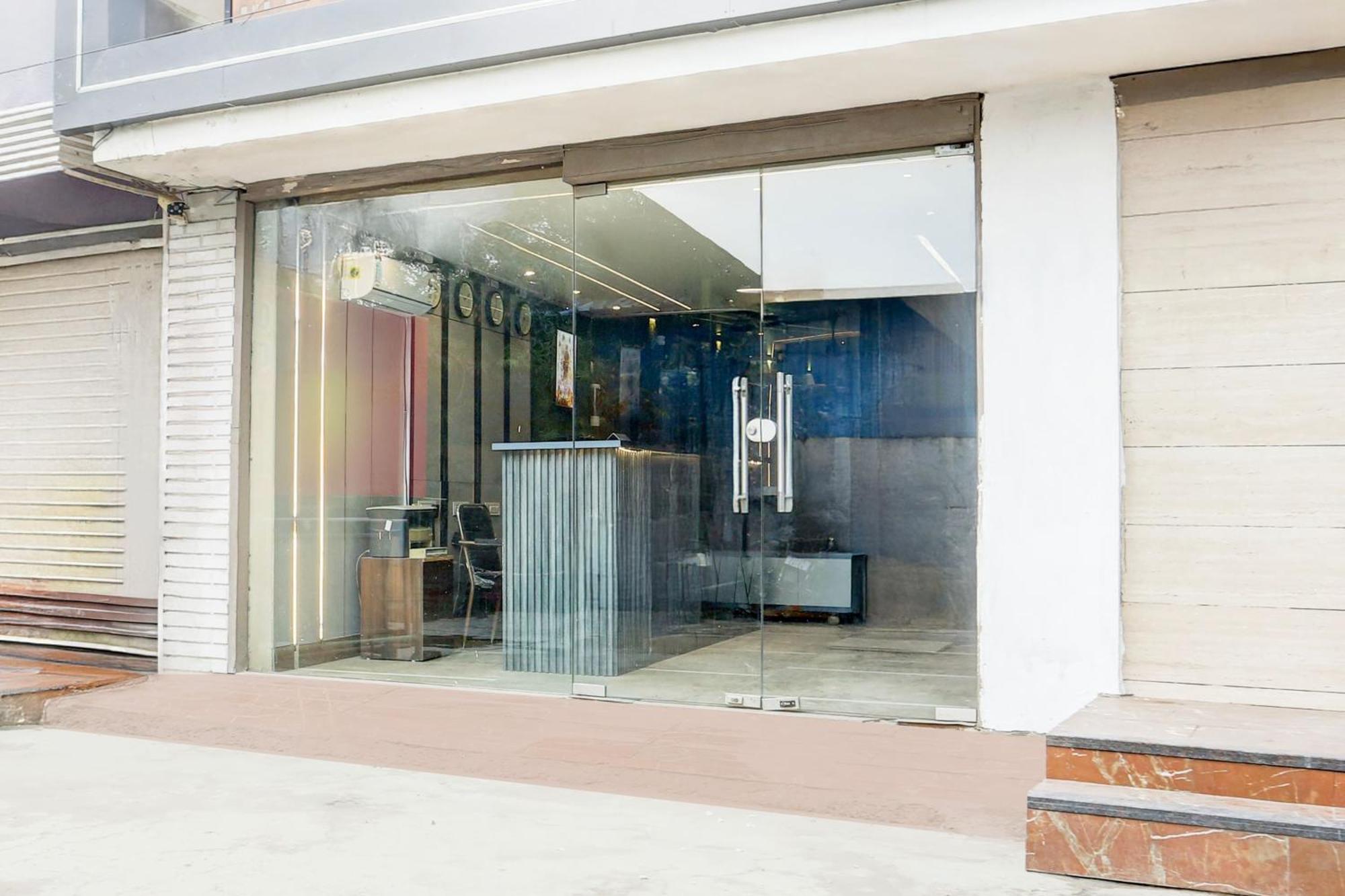 Super Townhouse Haibowal Chowk Ludhijána Exteriér fotografie