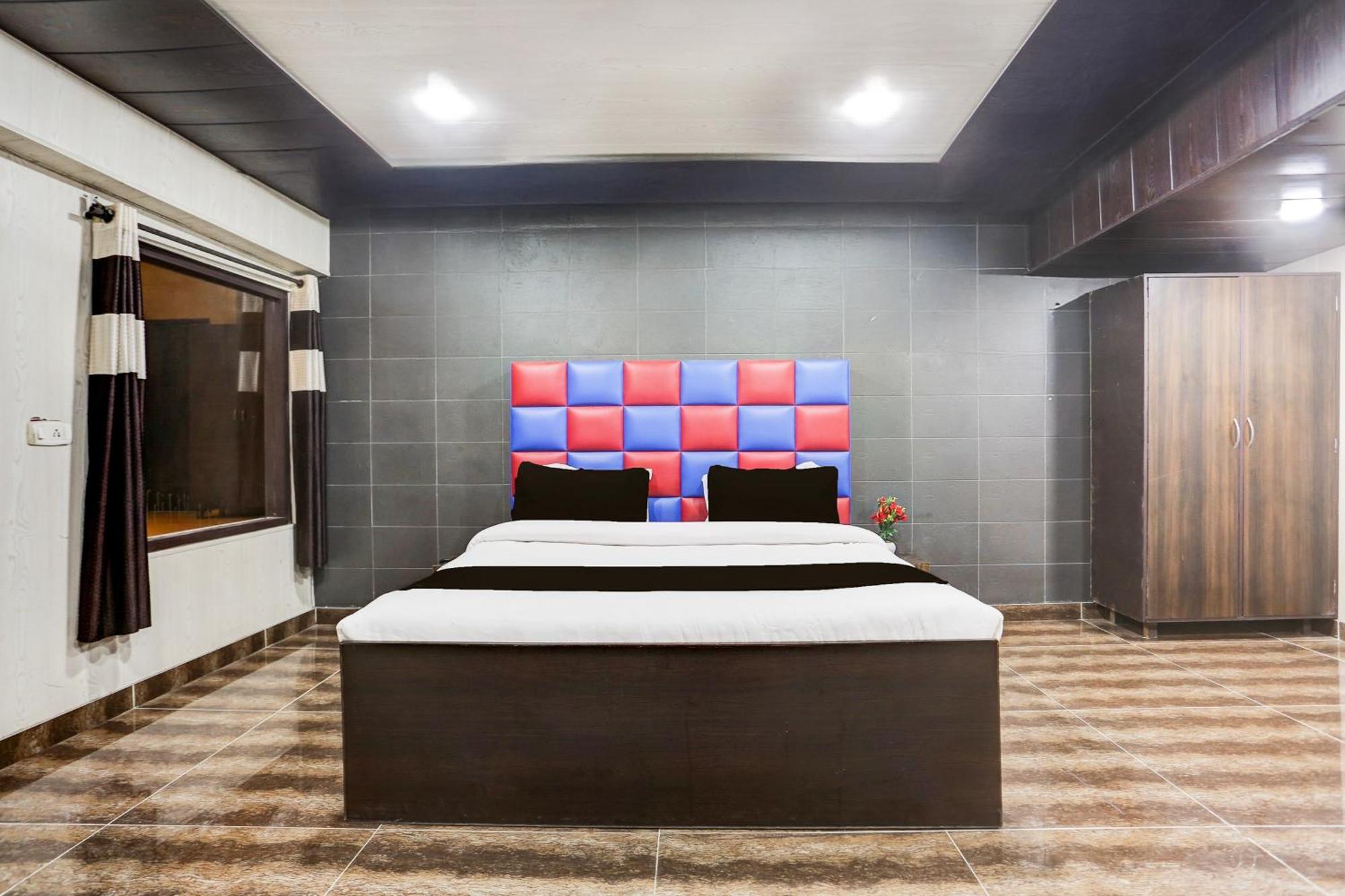 Super Townhouse Haibowal Chowk Ludhijána Exteriér fotografie