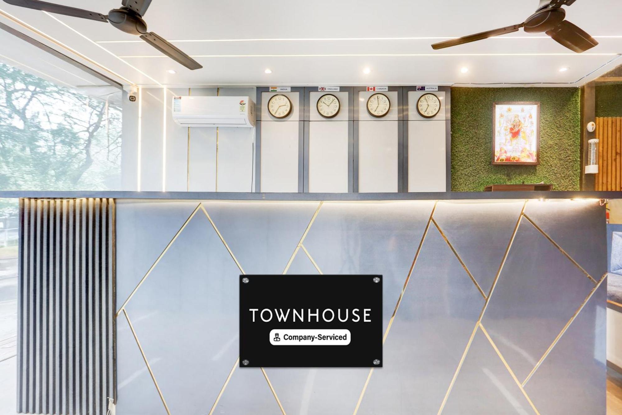 Super Townhouse Haibowal Chowk Ludhijána Exteriér fotografie